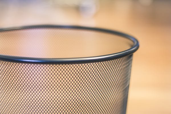 Une sélection de poubelles tendance pour la chambre ado